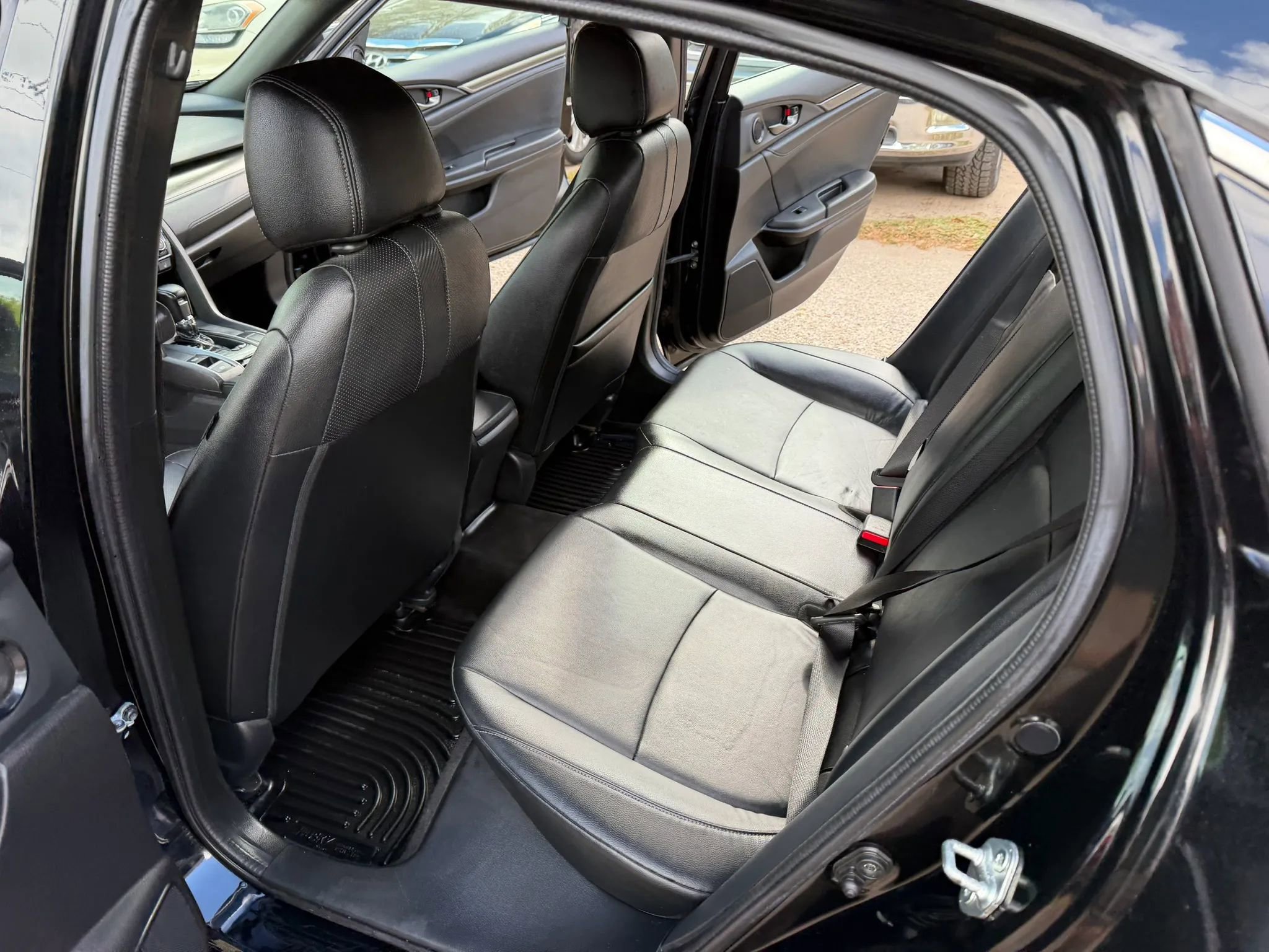 Used 2017 Honda Civic EX-L image 13