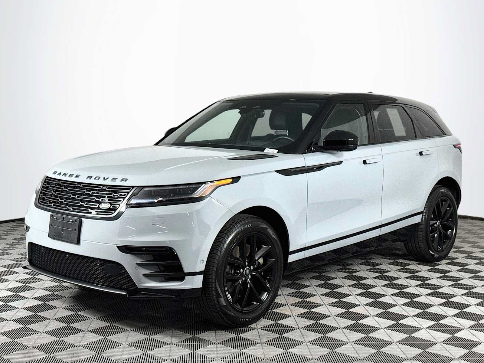 Used 2026 Land Rover Range Rover Velar Dynamic SE