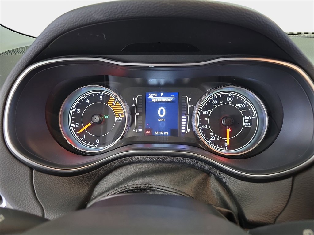 Used 2019 Jeep Cherokee Latitude Plus w/ Cold Weather Group image 21