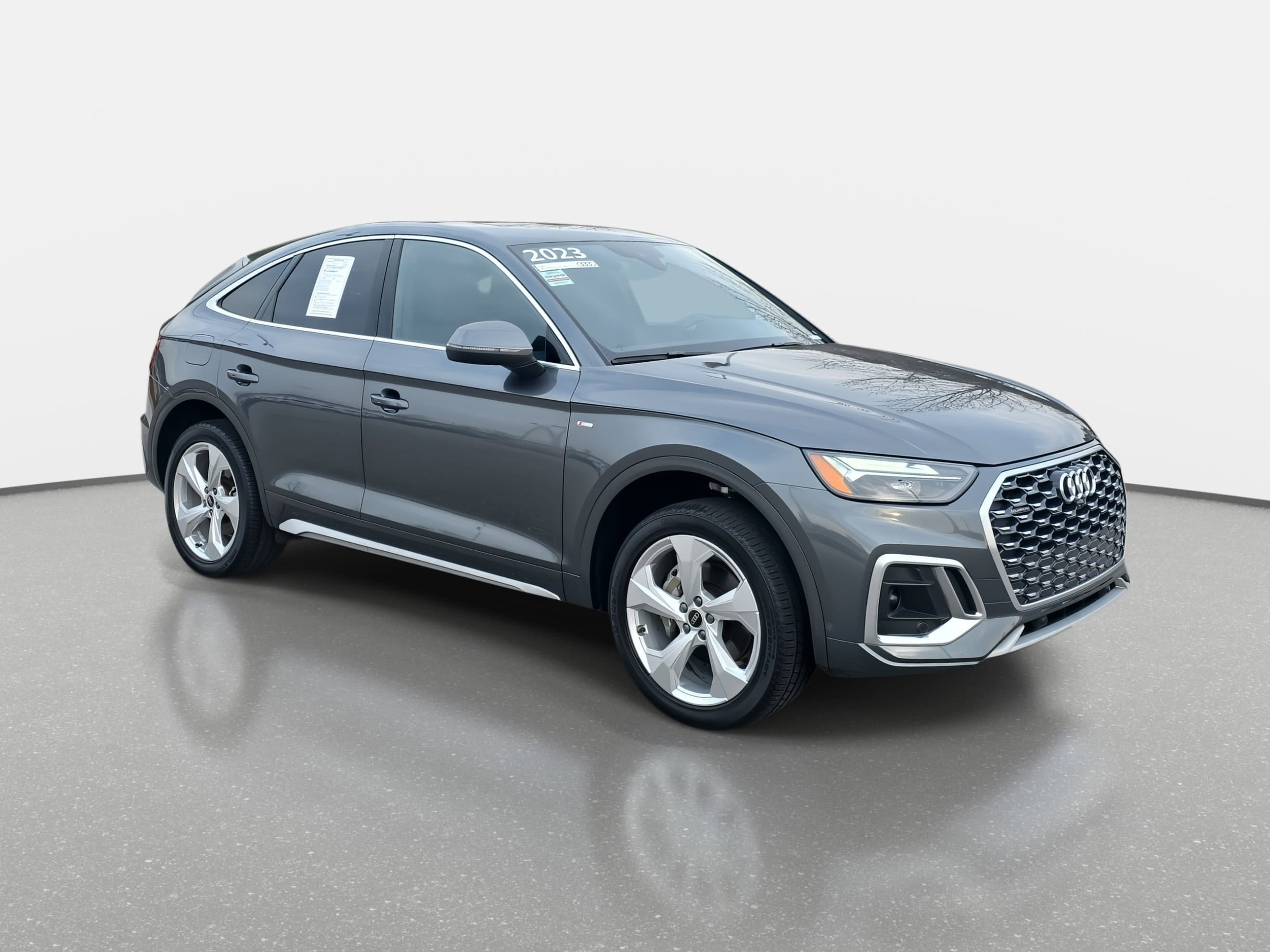 Used 2023 Audi Q5 2.0T Premium Plus w/ Premium Plus Package image 3