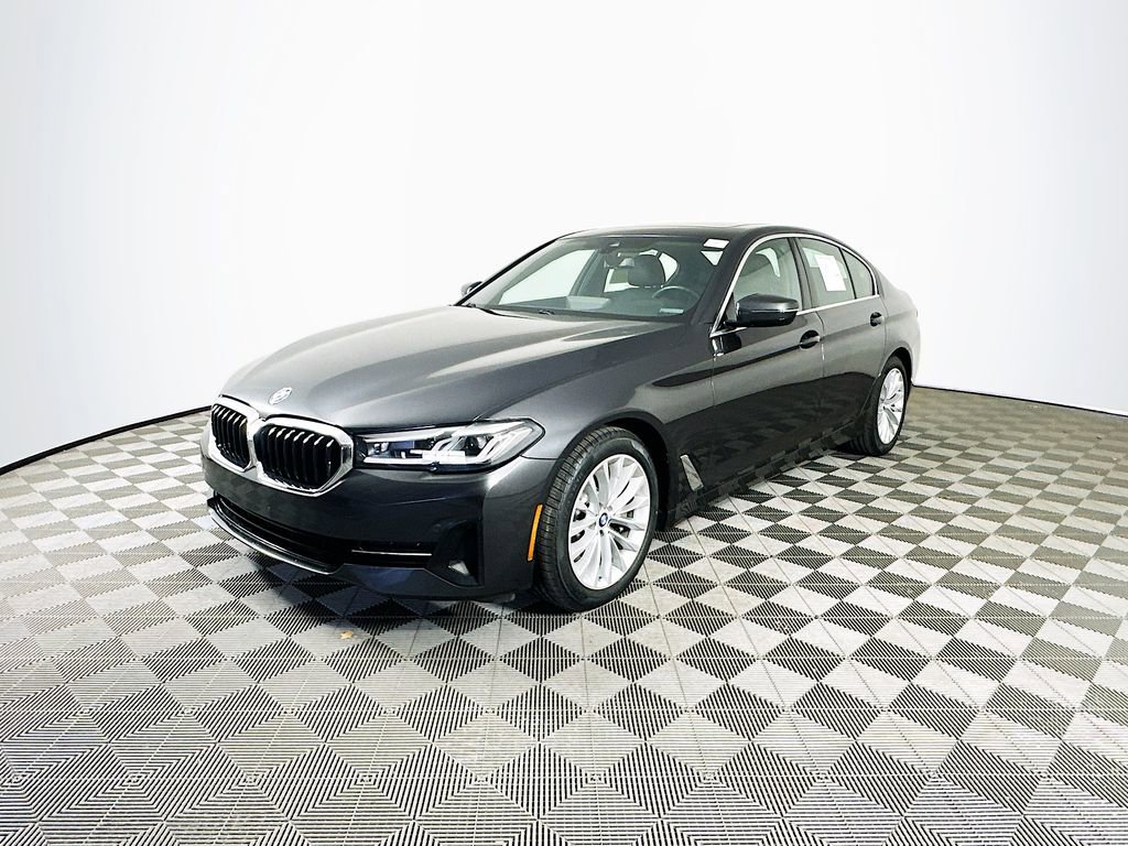 Used 2021 BMW 530i xDrive w/ Convenience Package image 4