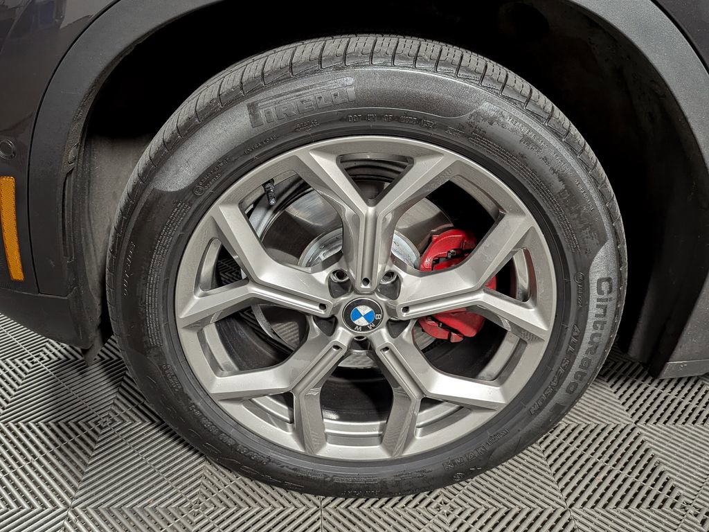 Used 2023 BMW X4 xDrive30i w/ Premium Package AWD/4WD image 49