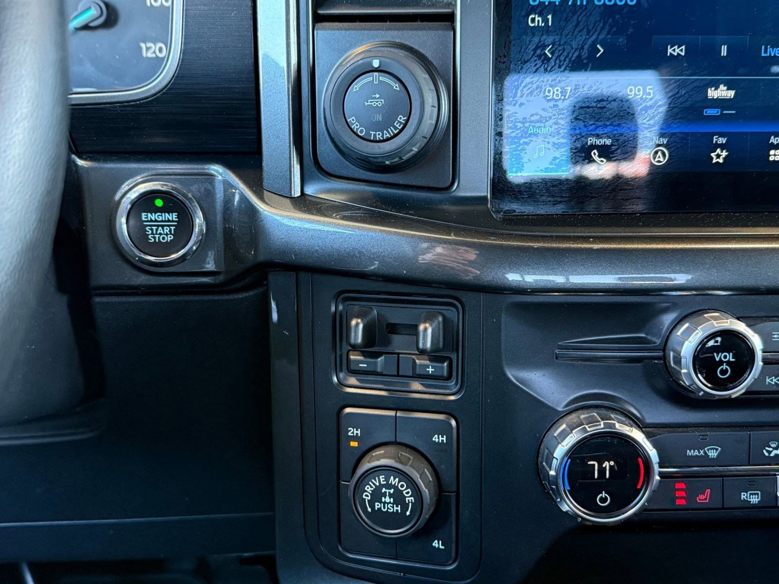 Certified 2021 Ford F150 XLT w/ Equipment Group 302A High image 19