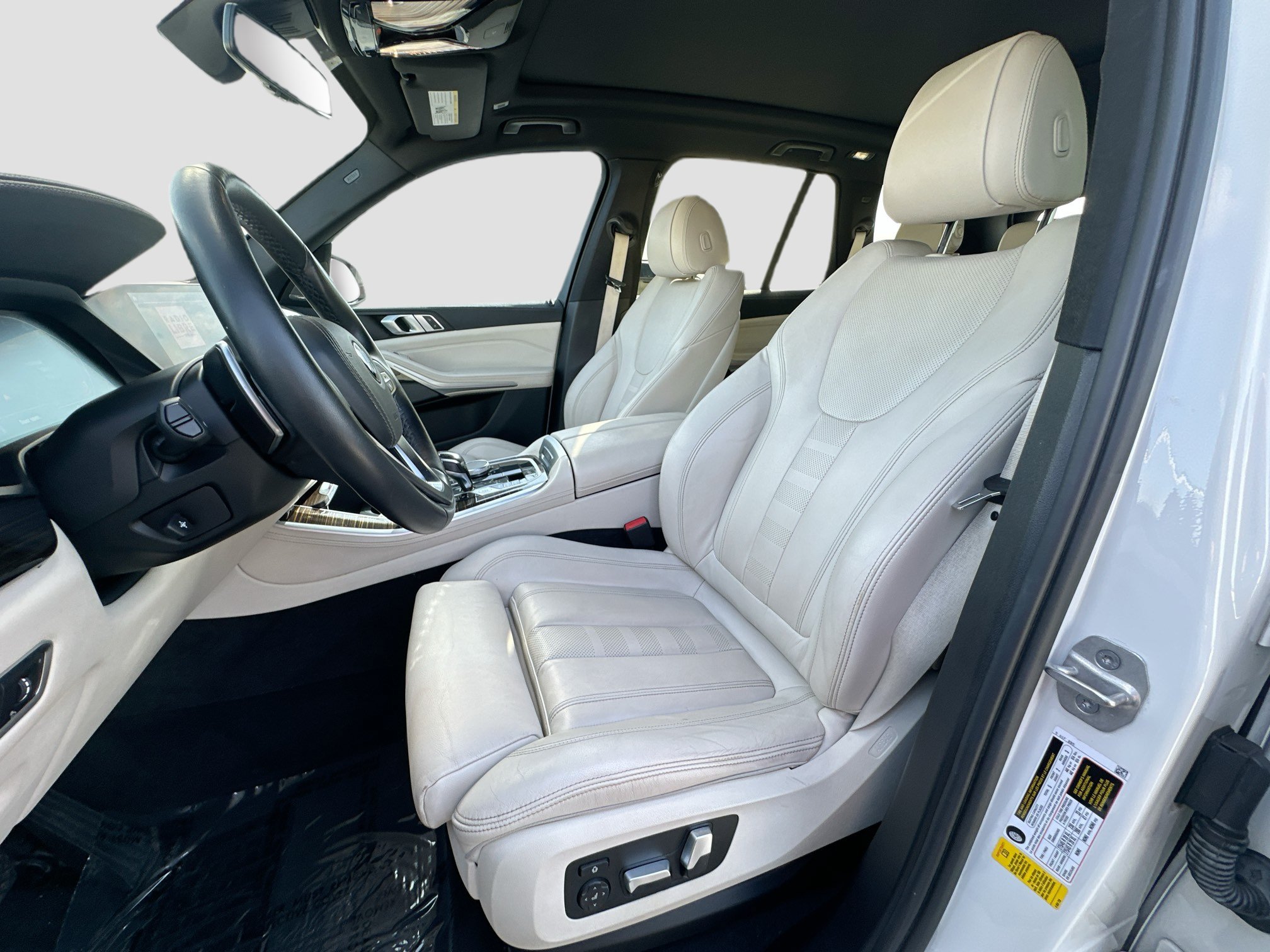 Used 2021 BMW X5 sDrive40i w/ Premium Package RWD image 21