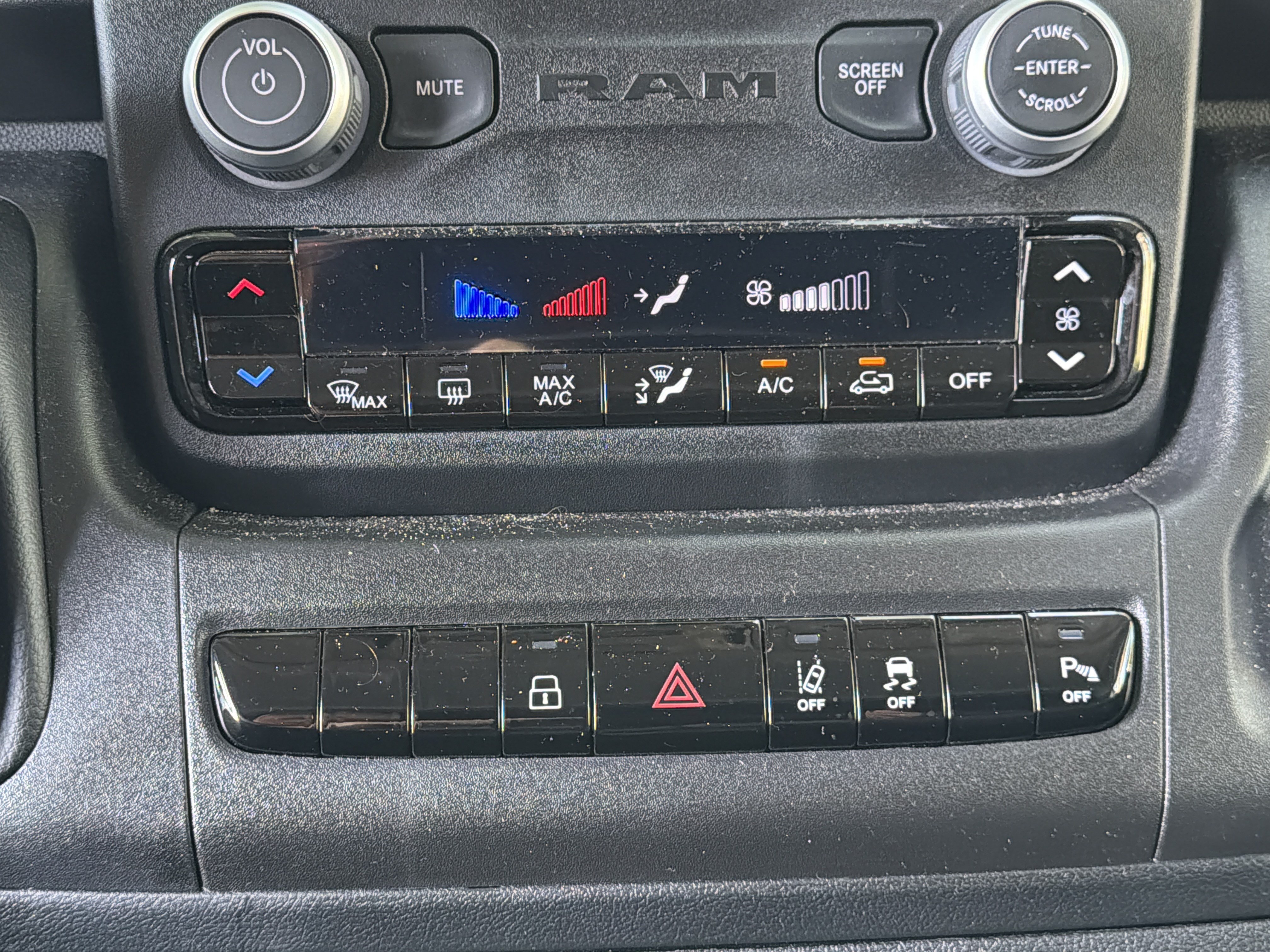 Used 2026 RAM ProMaster 3500 w/ Safety Group FWD image 27