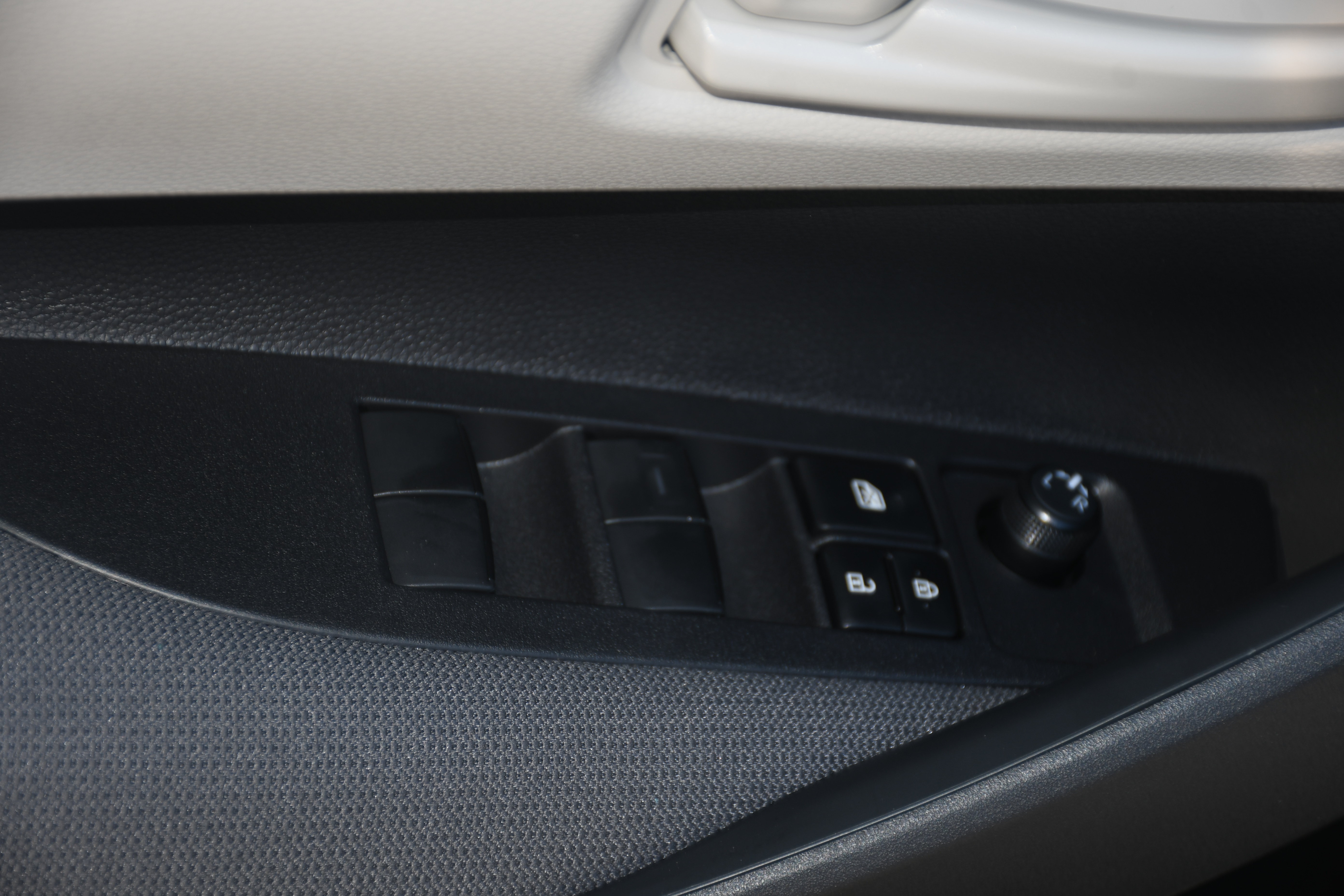 New 2027 Toyota Corolla LE FWD image 6