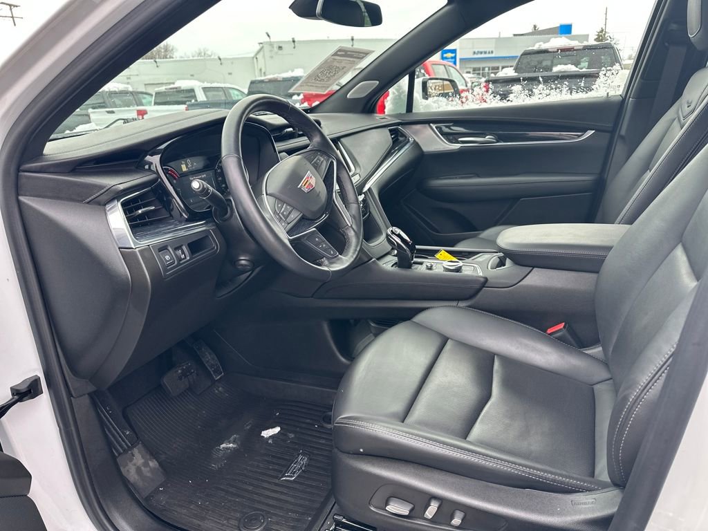 Certified 2023 Cadillac XT5 Premium Luxury w/ LPO, Floor Liner Package image 14