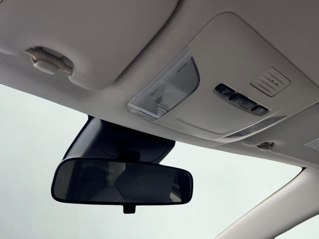 Used 2021 Toyota Corolla L FWD image 39