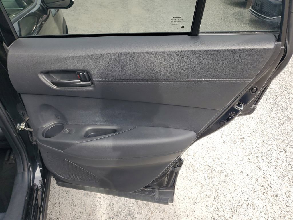 Used 2022 Toyota Corolla Cross LE image 32