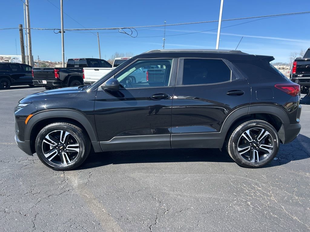Used 2024 Chevrolet TrailBlazer LT w/ LT Cold Weather Package image 8