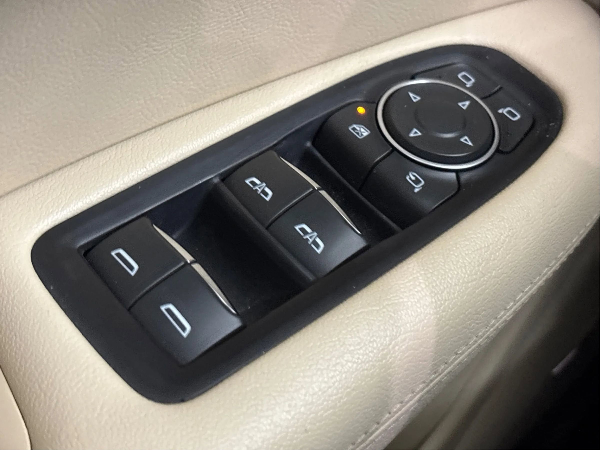 Used 2017 Cadillac XT5 Luxury FWD image 43
