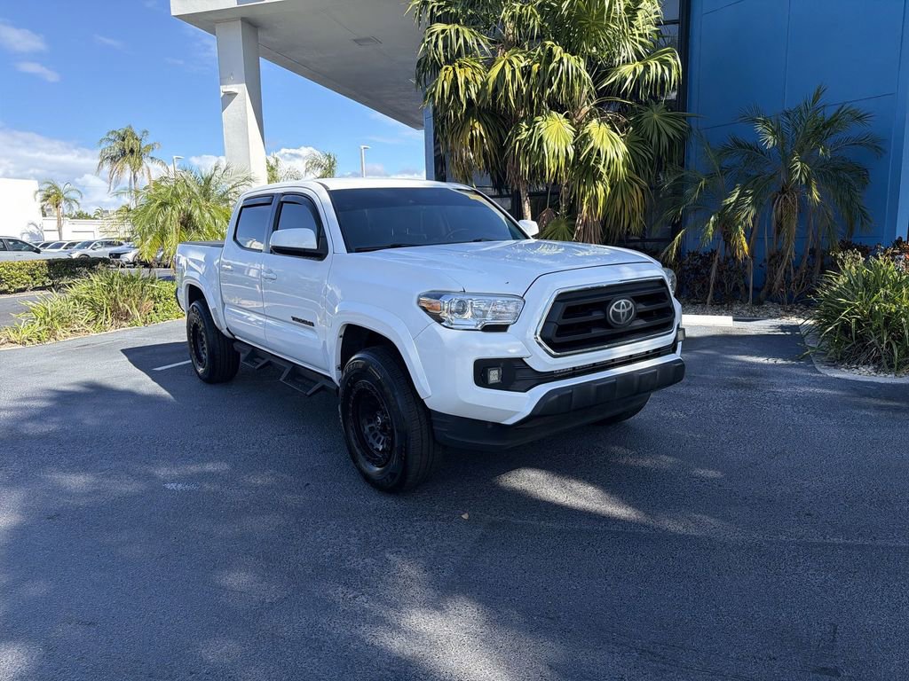 Used 2020 Toyota Tacoma SR5 image 2