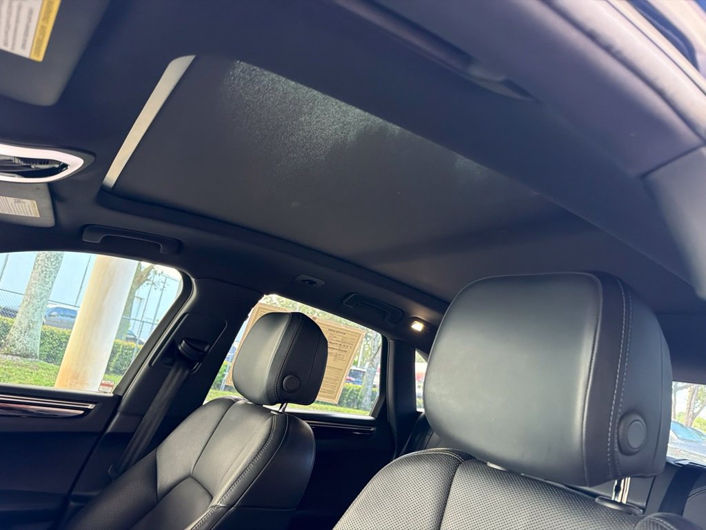 Used 2019 Porsche Macan AWD/4WD image 16