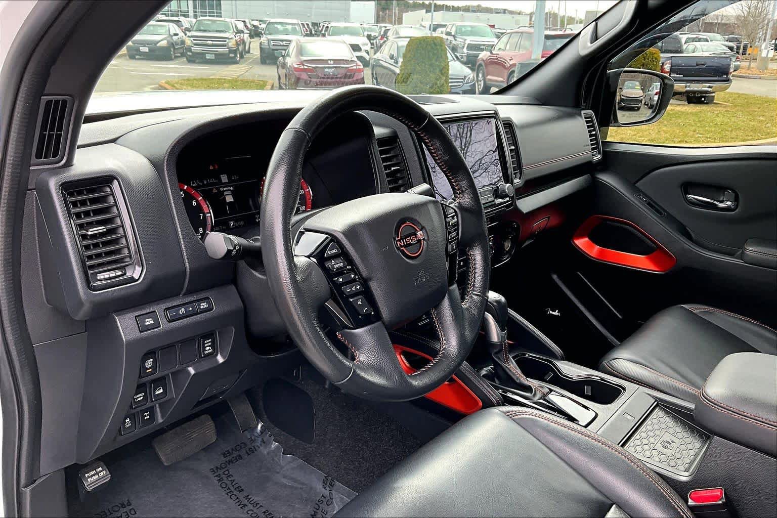 Used 2023 Nissan Frontier PRO-4X w/ Pro-4X Premium Package image 18