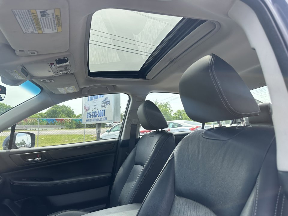 Used 2017 Subaru Legacy 2.5i Limited AWD/4WD image 17