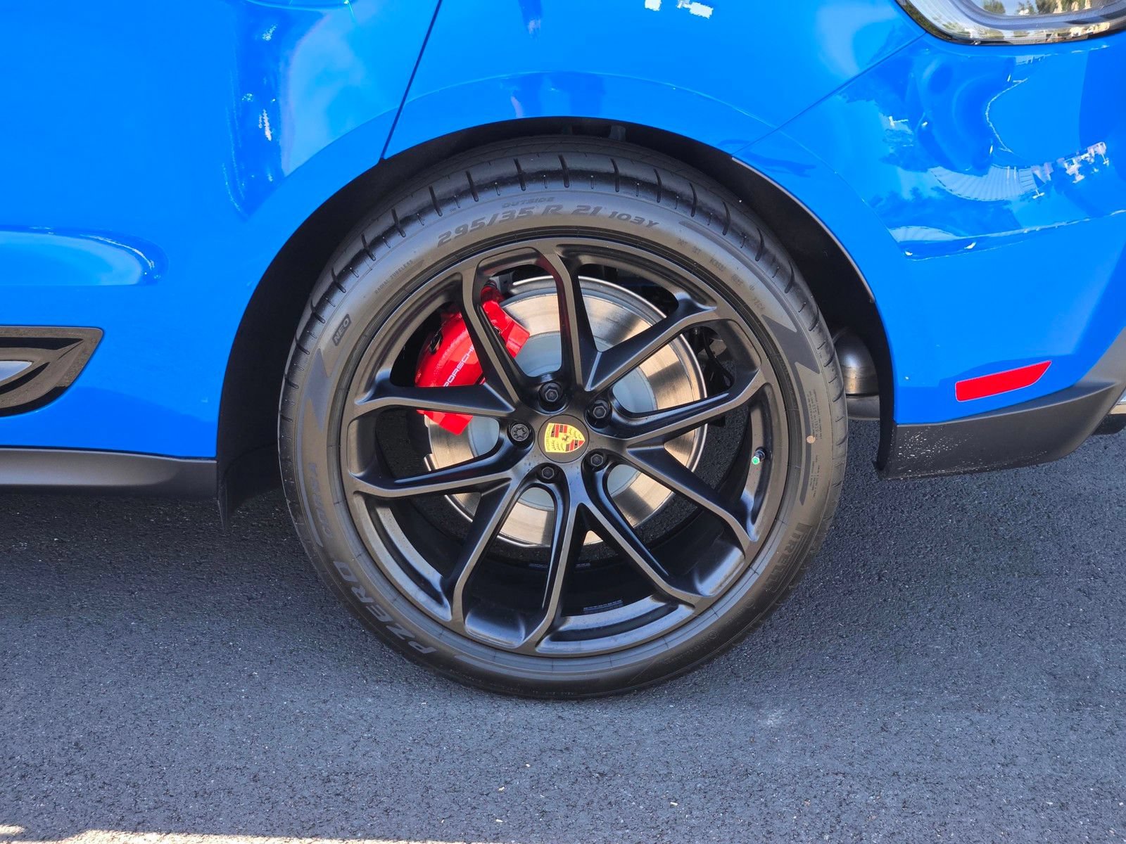 New 2026 Porsche Macan GTS AWD/4WD image 11