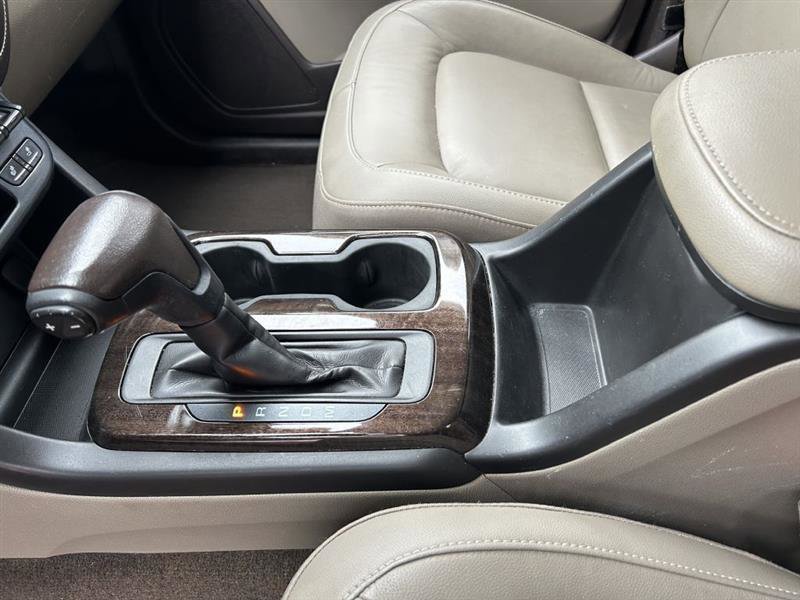 Used 2015 GMC Canyon SLT w/ Driver Alert Package image 15