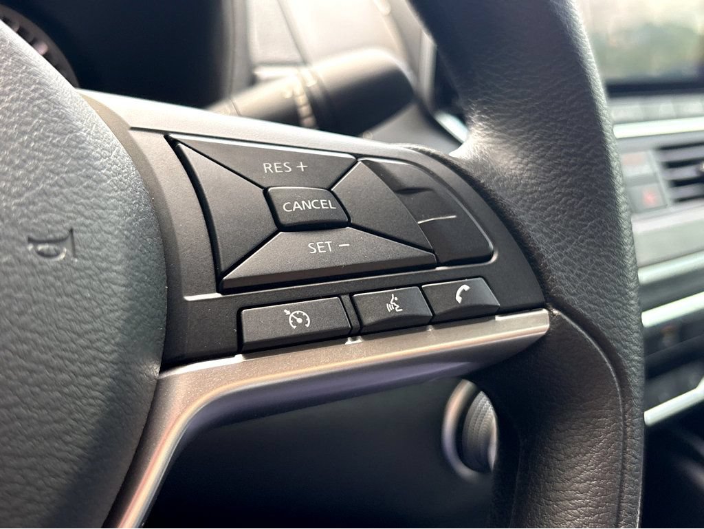 New 2026 Nissan Altima 2.5 SV FWD image 17