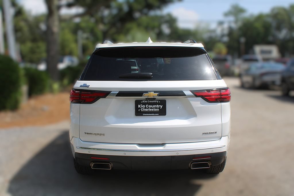 Used 2023 Chevrolet Traverse Premier FWD image 8