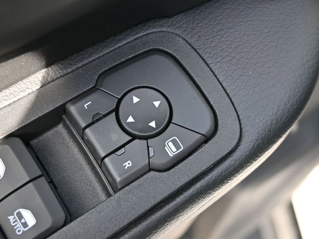 New 2026 RAM 5500 Tradesman AWD/4WD image 9