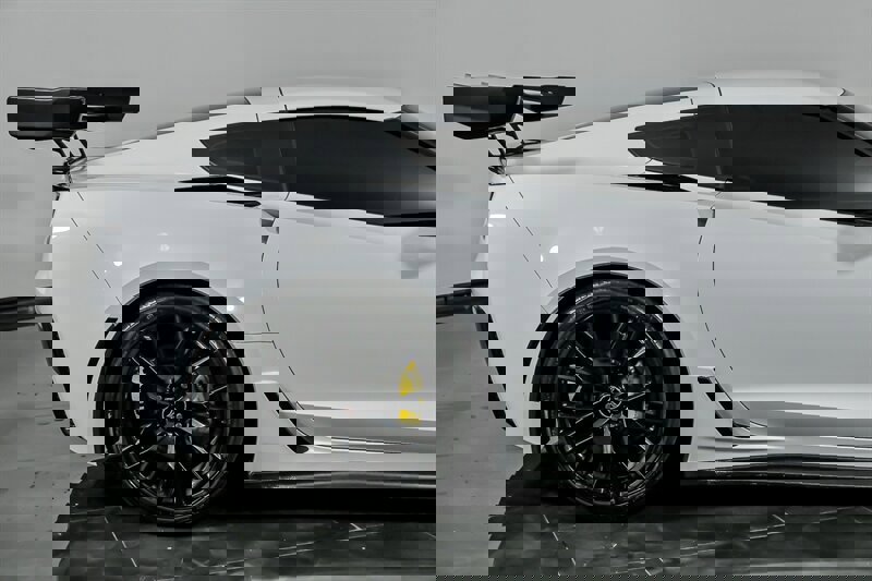 Used 2015 Chevrolet Corvette Z06 image 11