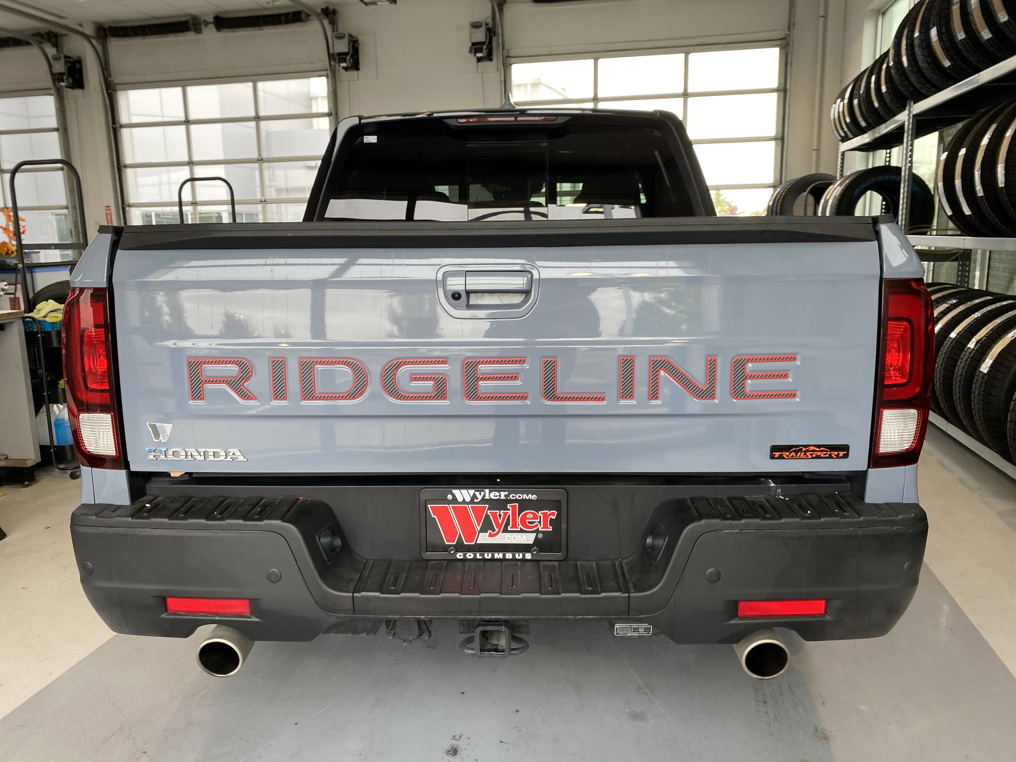 Used 2025 Honda Ridgeline TrailSport image 4