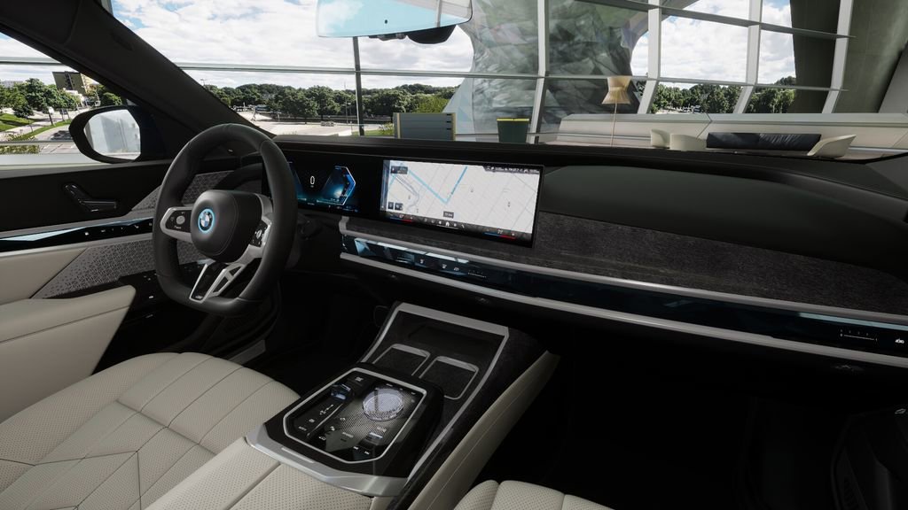 Used 2026 BMW 750e xDrive w/ Executive Package image 40