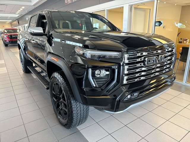 New 2026 GMC Canyon Denali w/ LPO, Denali Black Edition AWD/4WD image 6
