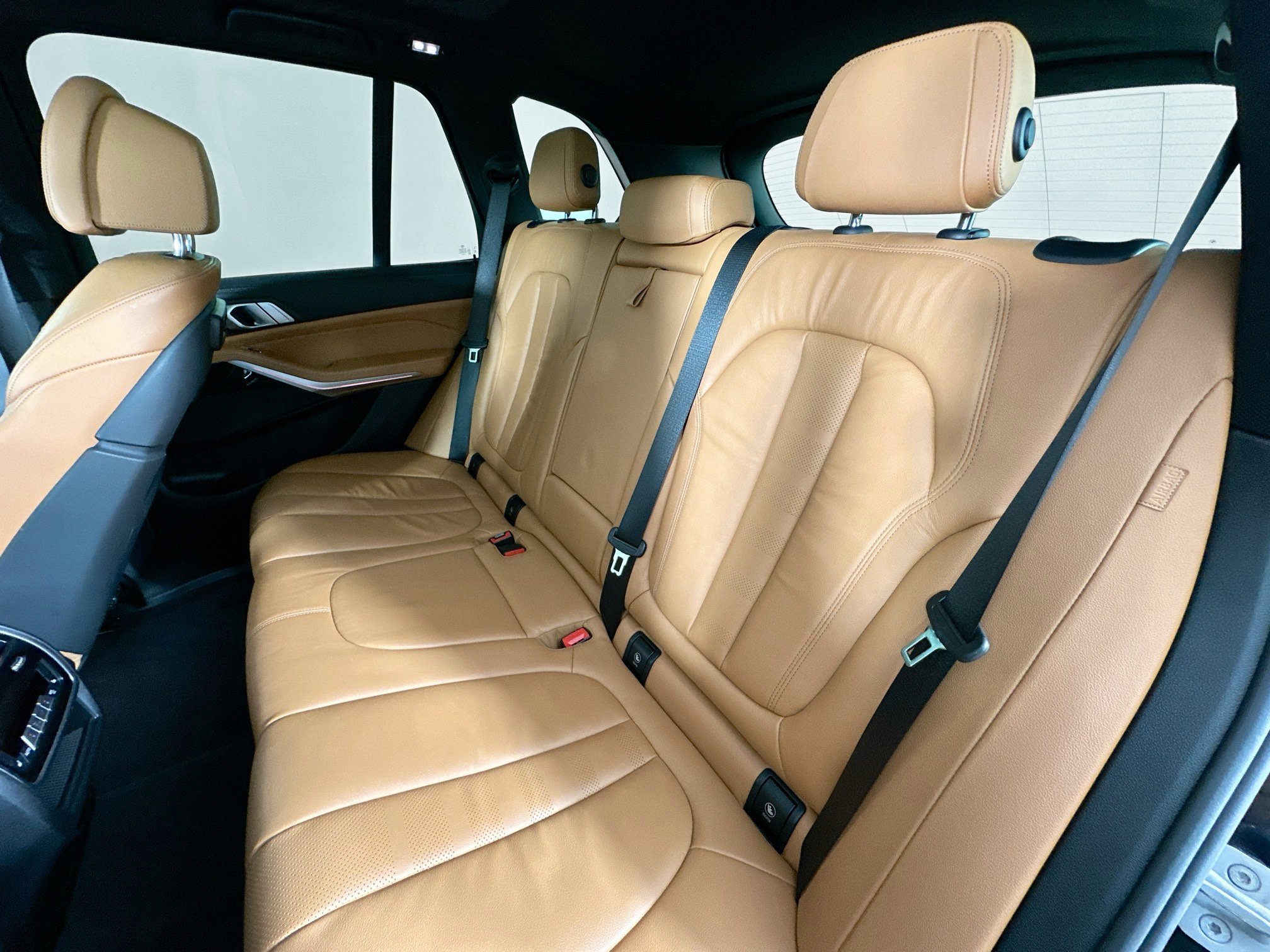 Used 2019 BMW X5 xDrive40i w/ Luxury Seating Package image 32