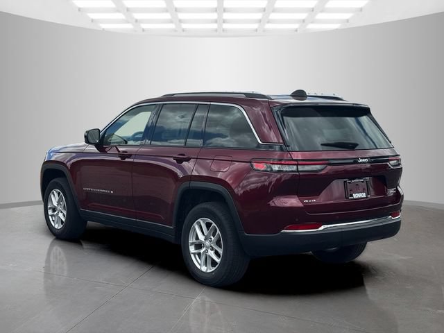Certified 2023 Jeep Grand Cherokee Laredo AWD/4WD image 5