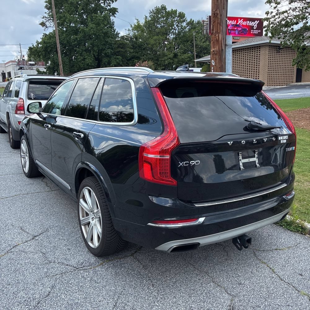 Used 2017 Volvo XC90 T8 Inscription w/ Vision Package AWD/4WD image 6