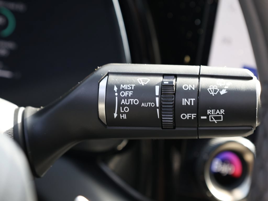 Used 2025 Lexus RX 350h w/ Accessory Package (Z1) AWD/4WD image 39