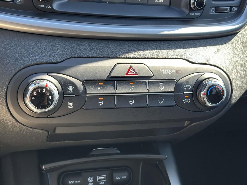 Used 2019 Kia Sorento LX image 5