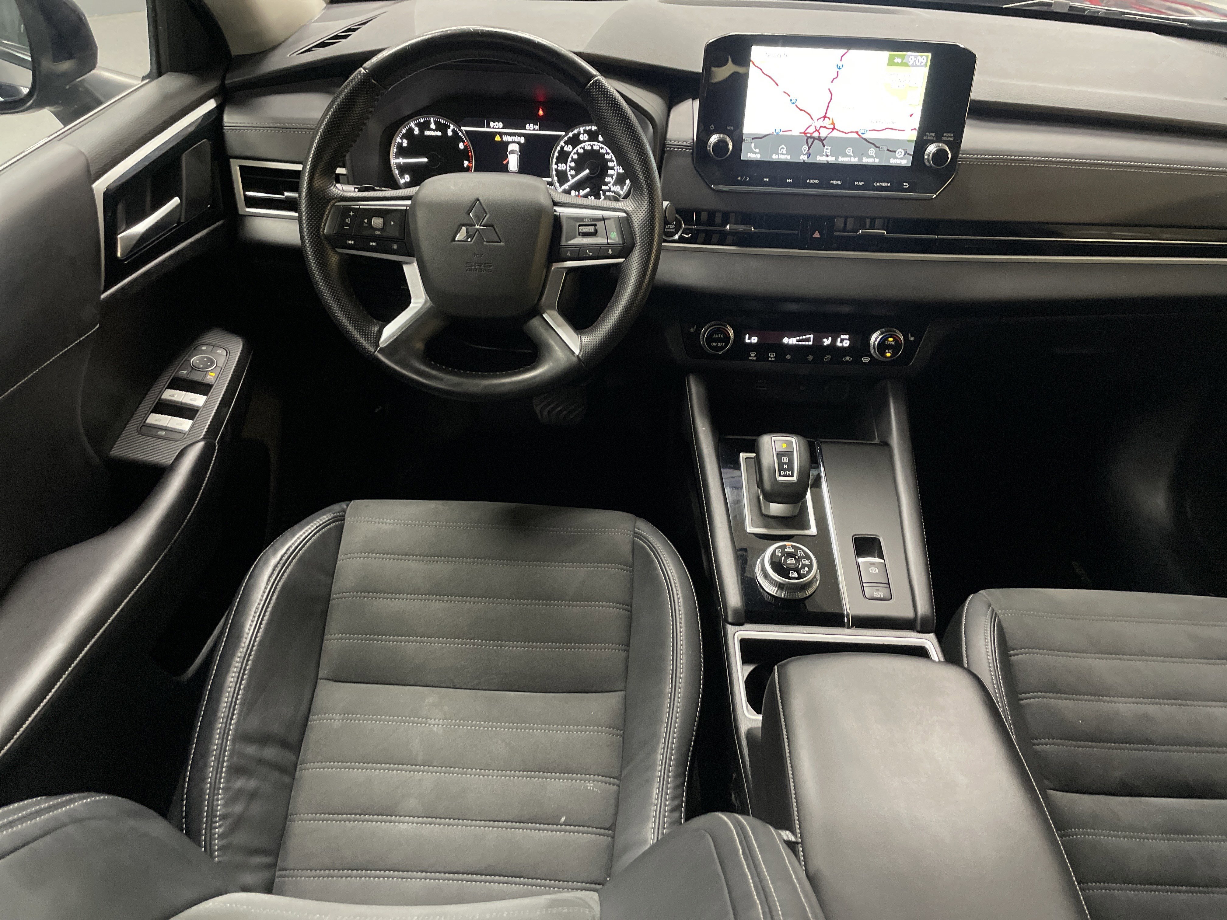 Used 2022 Mitsubishi Outlander SE image 30