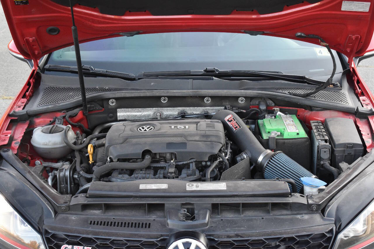Used 2017 Volkswagen GTI S image 32