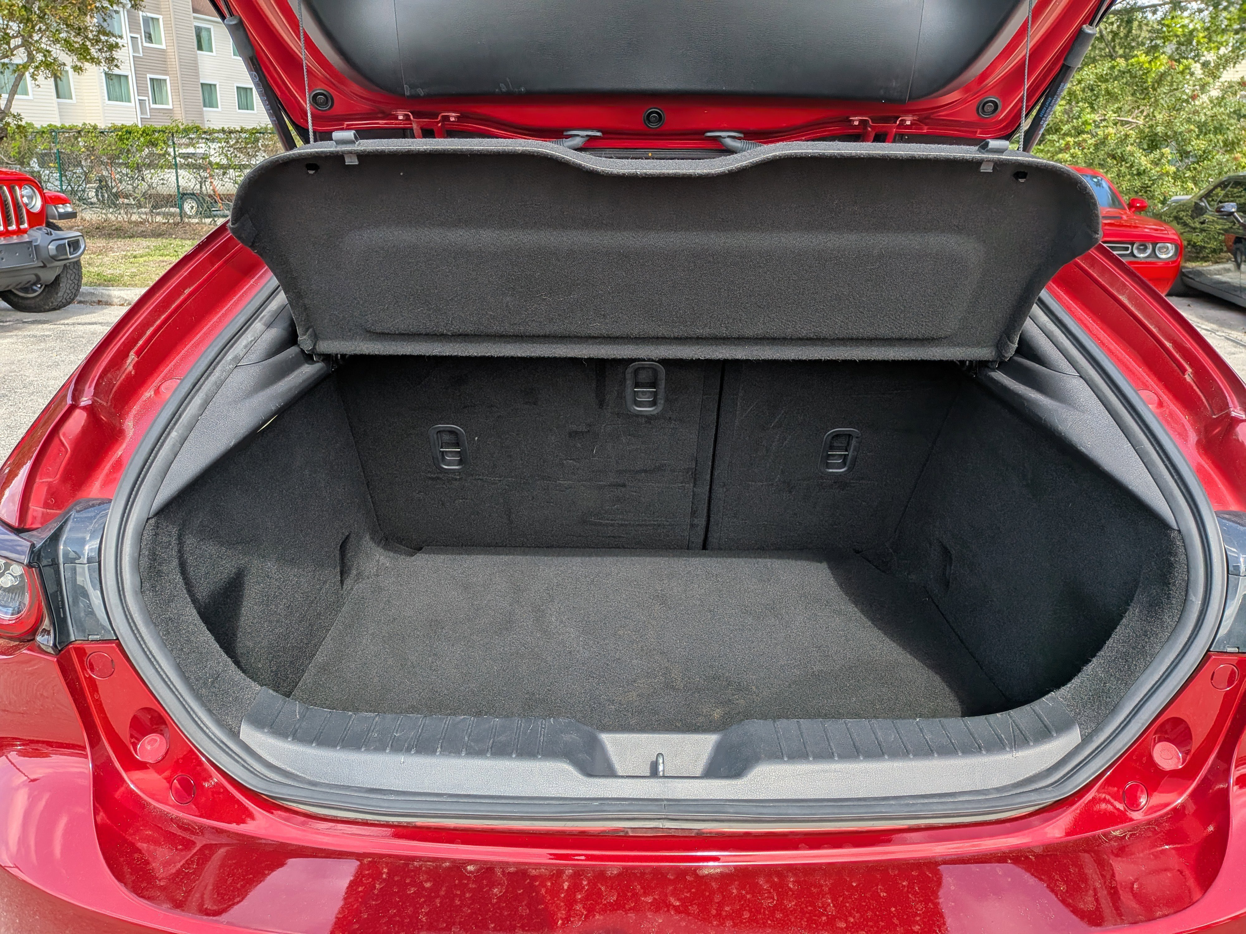 Used 2019 MAZDA MAZDA3 Hatchback w/ Preferred Package image 13