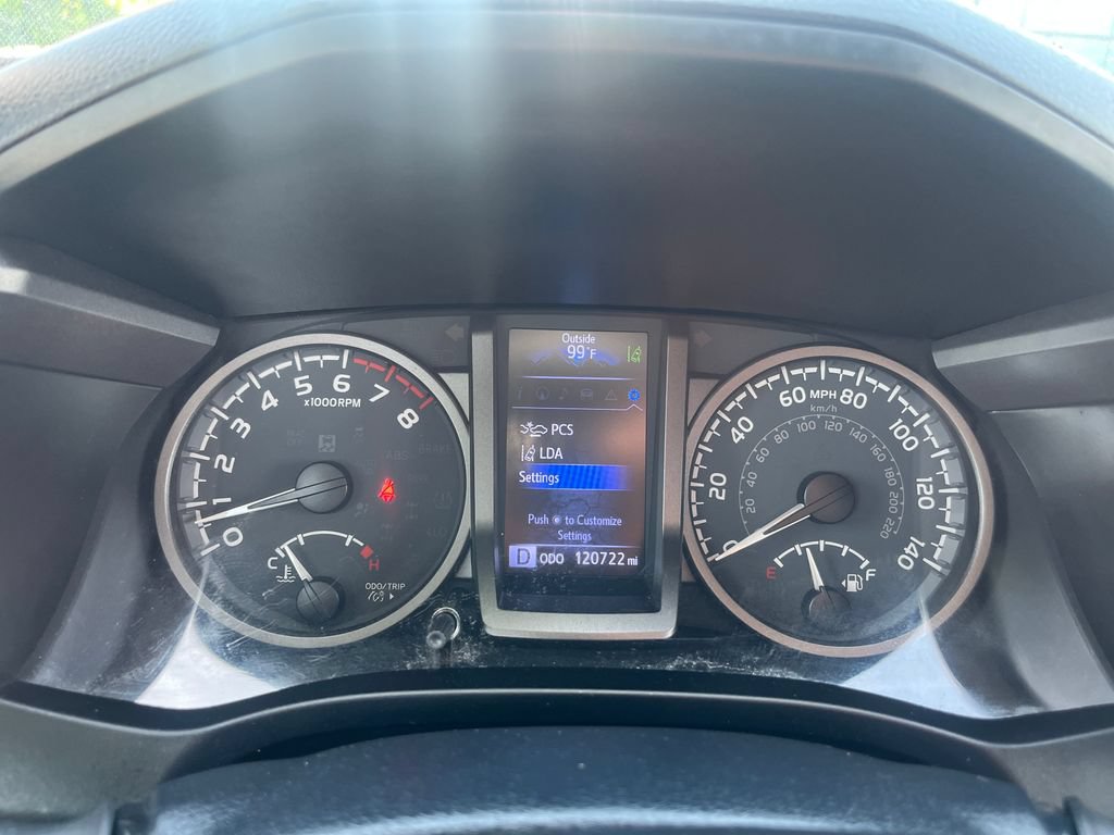 Used 2020 Toyota Tacoma TRD Off-Road w/ TRD Premium Off Road Package AWD/4WD image 12