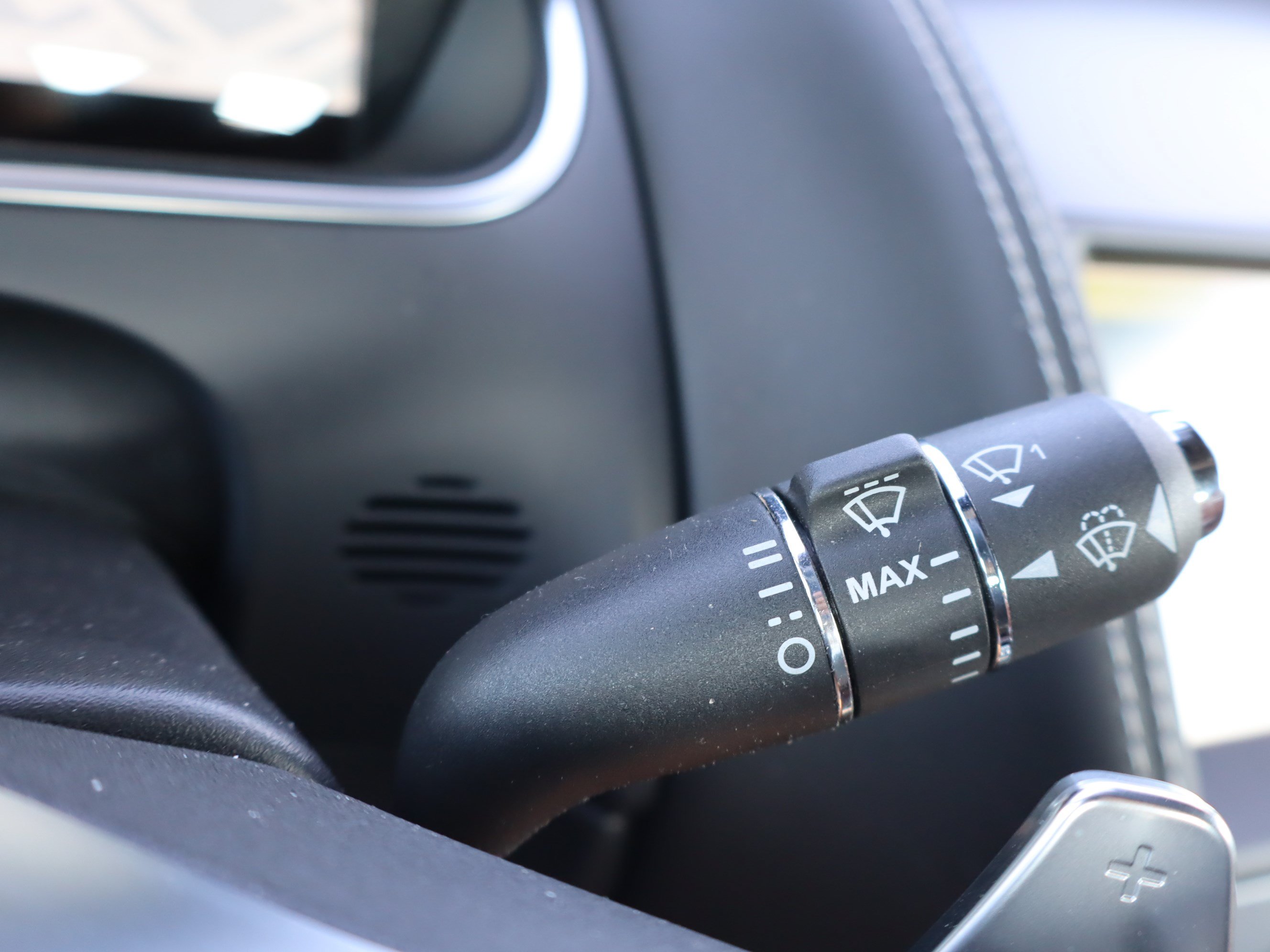 Used 2022 Jaguar F-TYPE Convertible RWD image 23