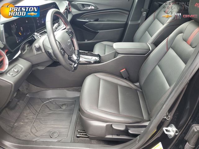 Certified 2025 Chevrolet Trax RS w/ Driver Confidence Package FWD image 17