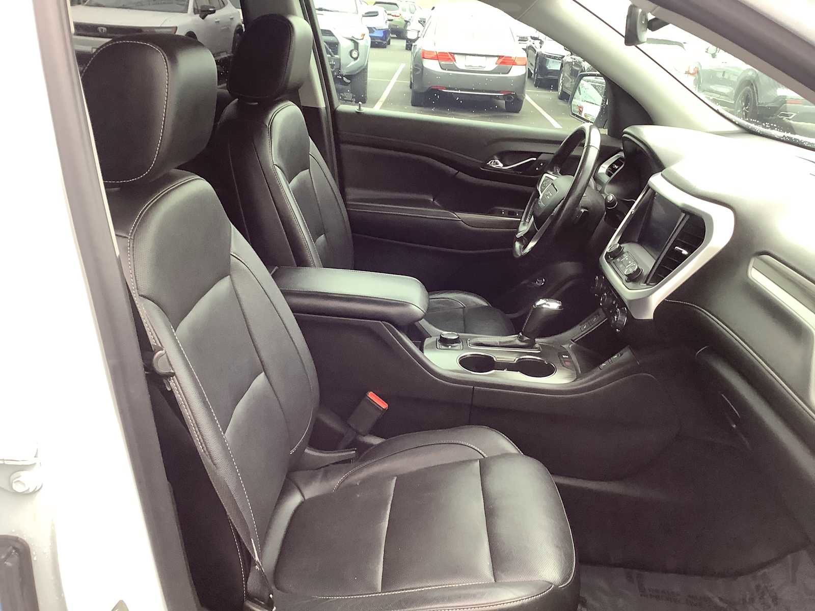 Used 2019 GMC Acadia SLT image 15