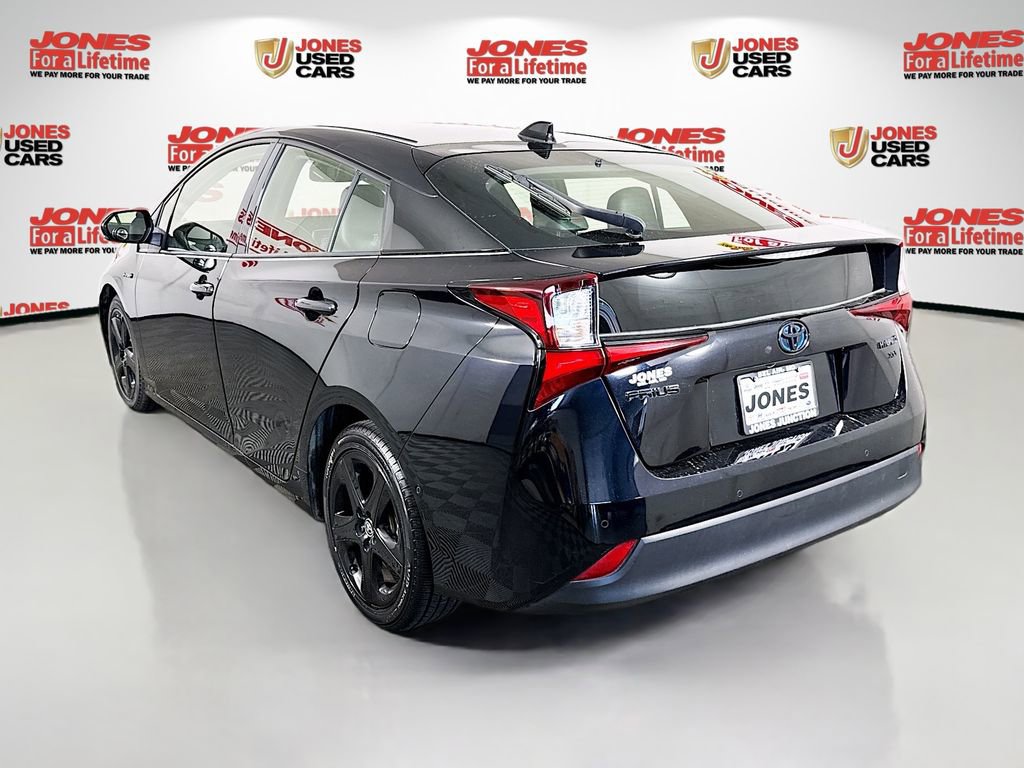Certified 2022 Toyota Prius FWD image 2