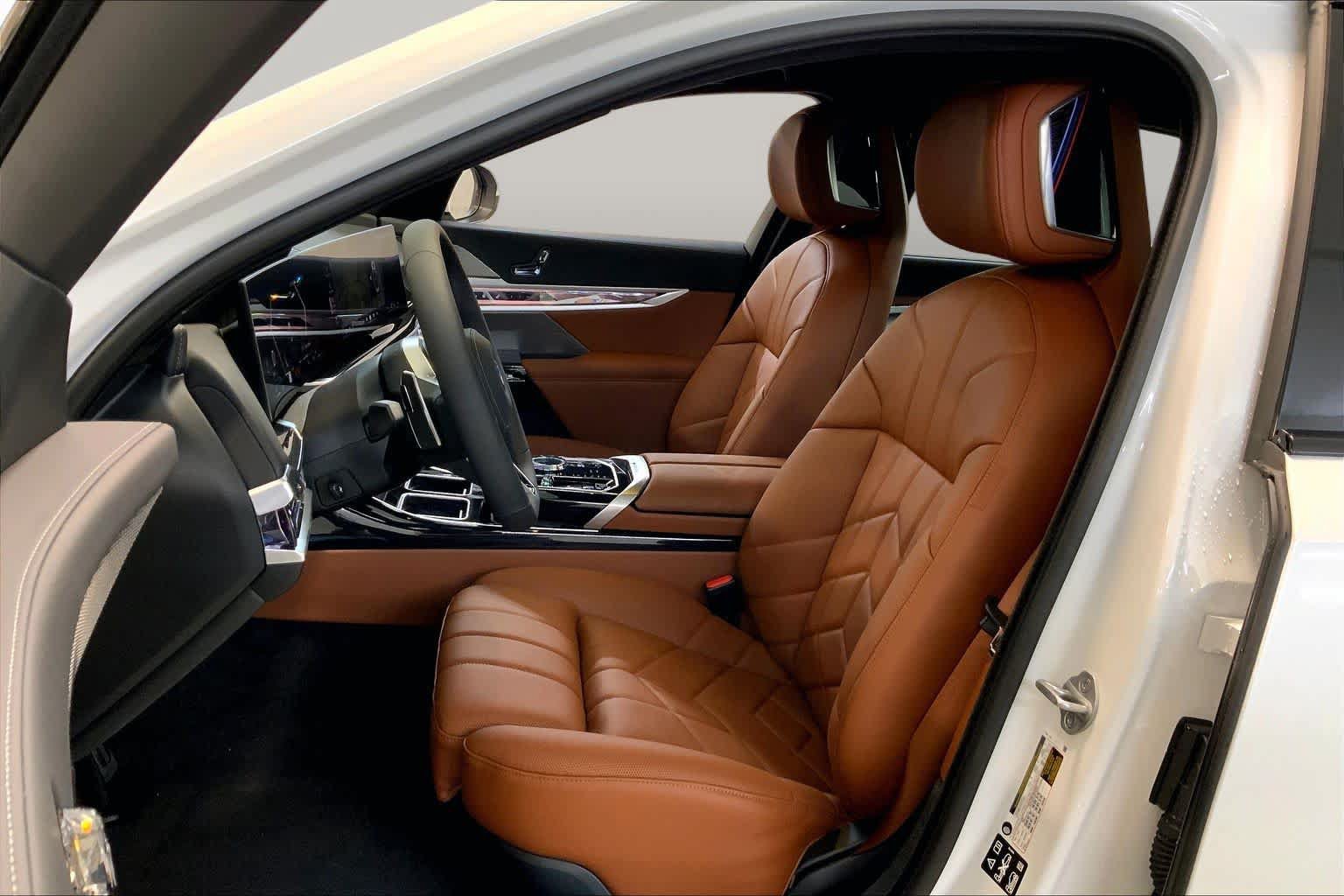 New 2026 BMW 740i xDrive w/ Executive Package AWD/4WD image 9