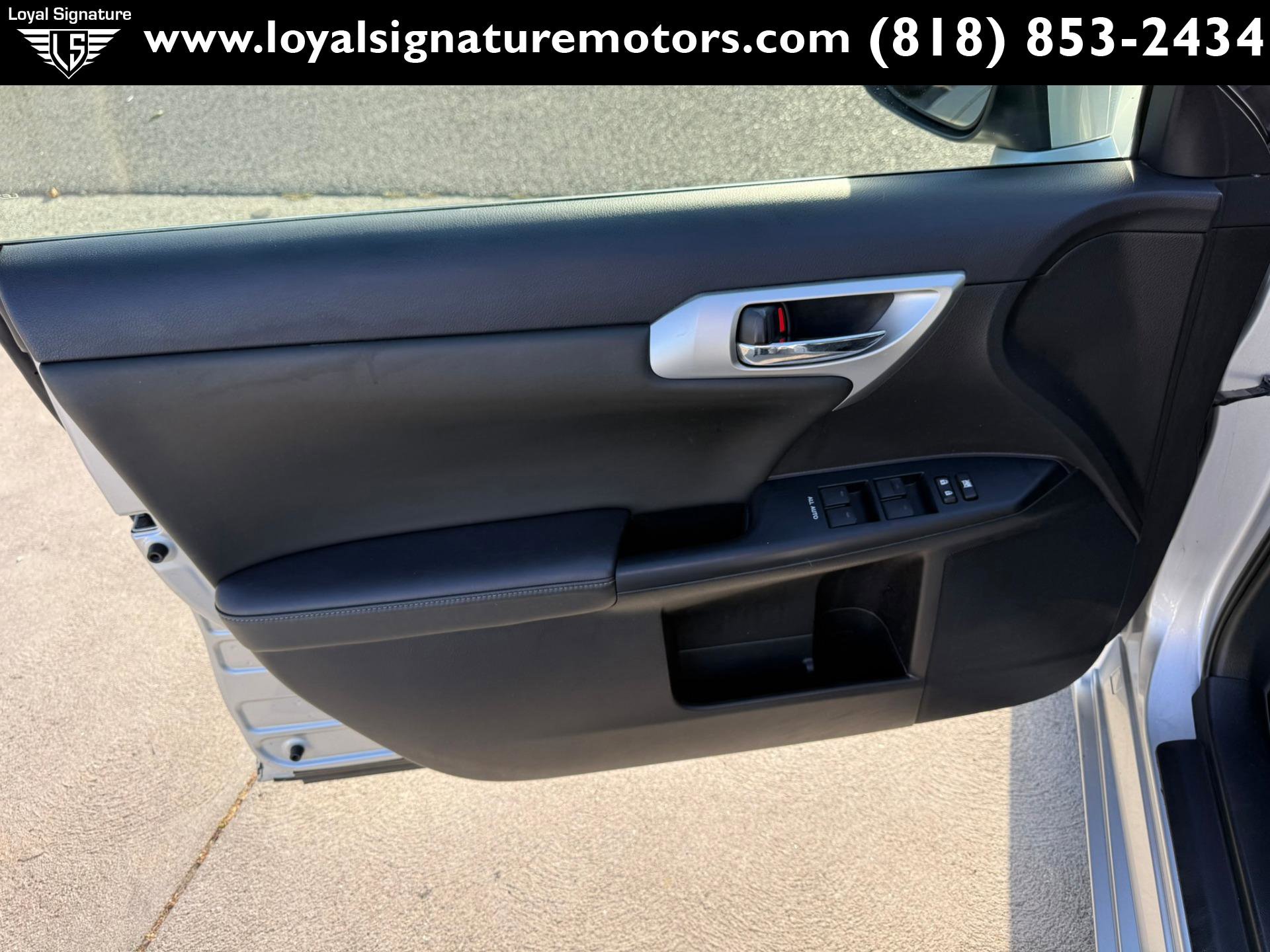 Used 2013 Lexus CT 200h FWD image 16