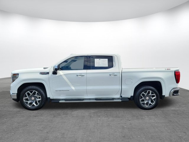 Used 2024 GMC Sierra 1500 SLT w/ SLT Premium Plus Package AWD/4WD image 4