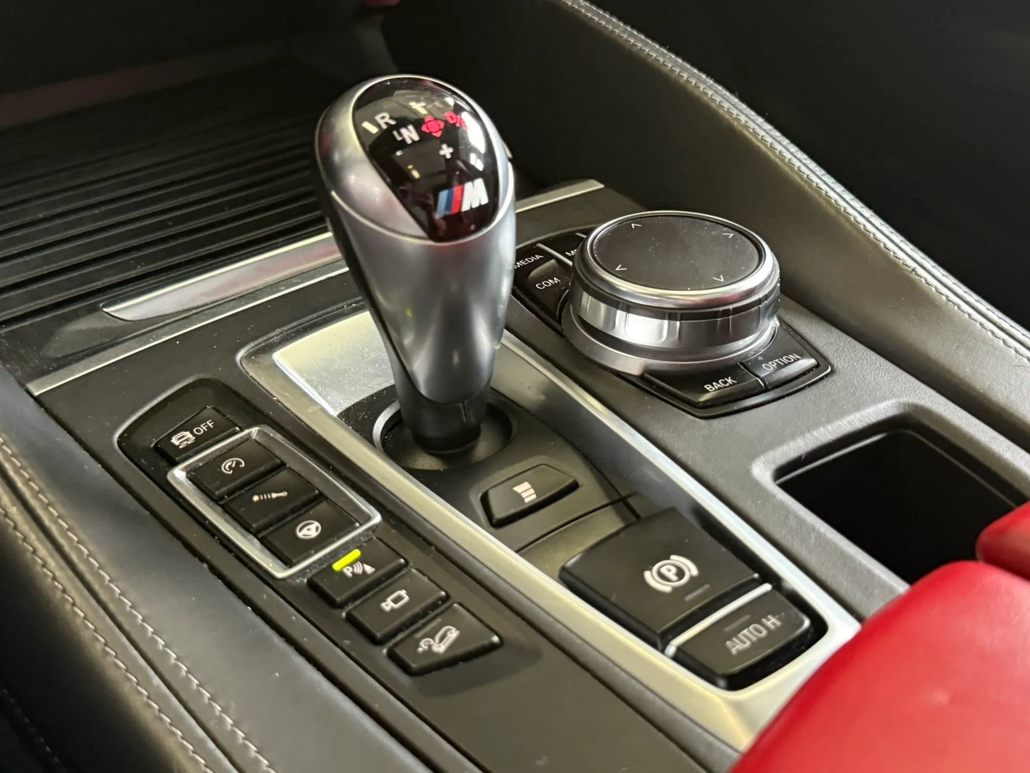 Used 2017 BMW X5 M image 16