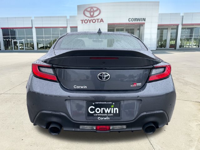 Used 2023 Toyota GR86 Premium RWD image 4