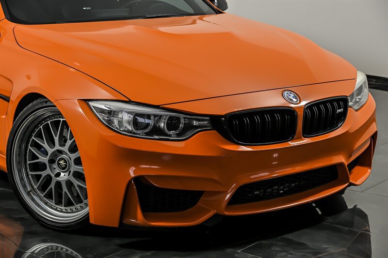 Used 2016 BMW M3 RWD image 2
