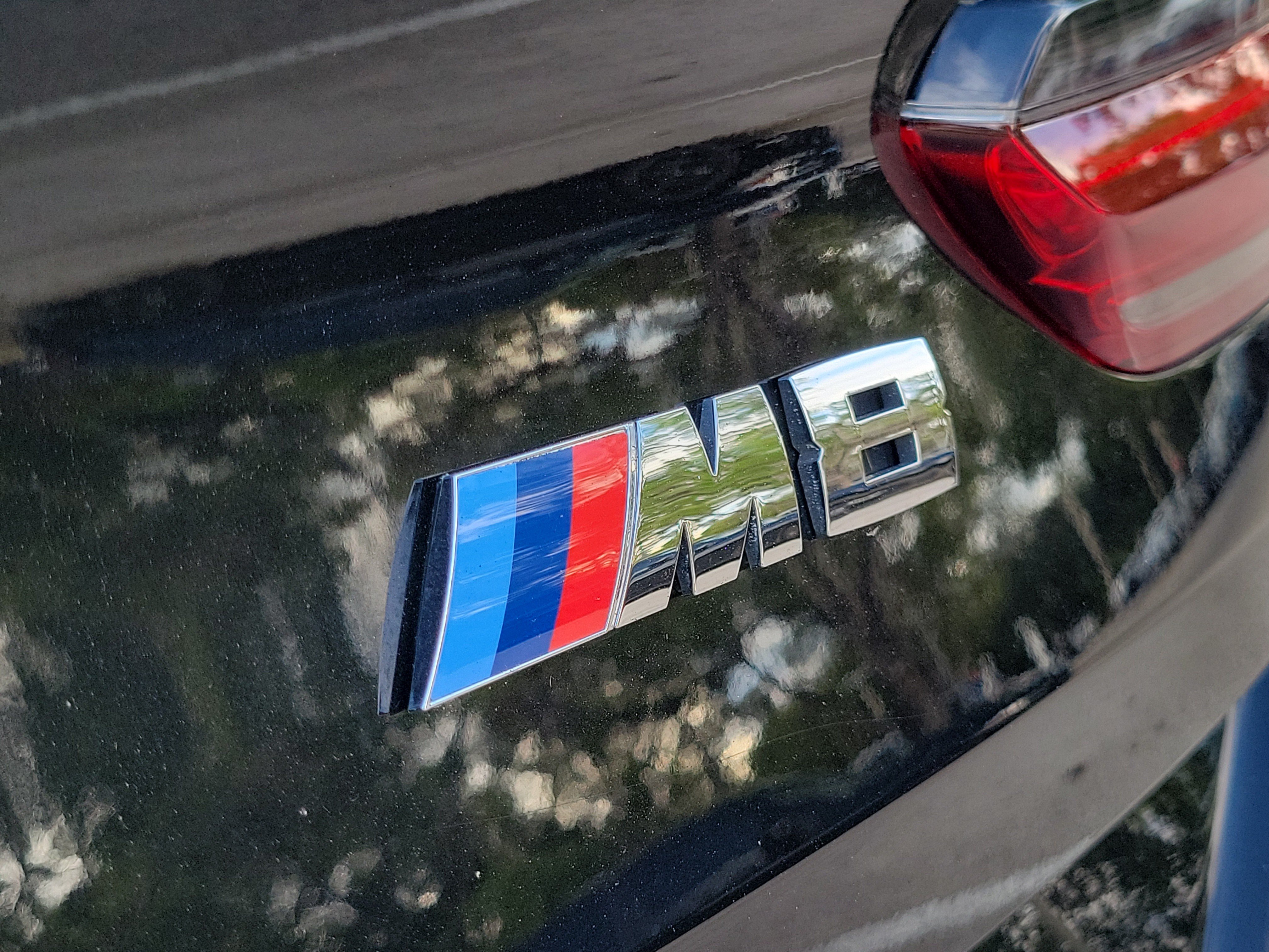 Used 2020 BMW M8 Convertible AWD/4WD image 7