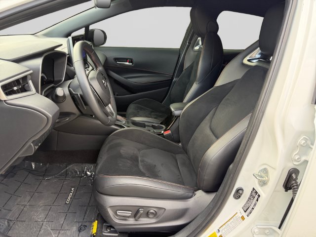 Used 2026 Toyota Corolla SE FWD image 10