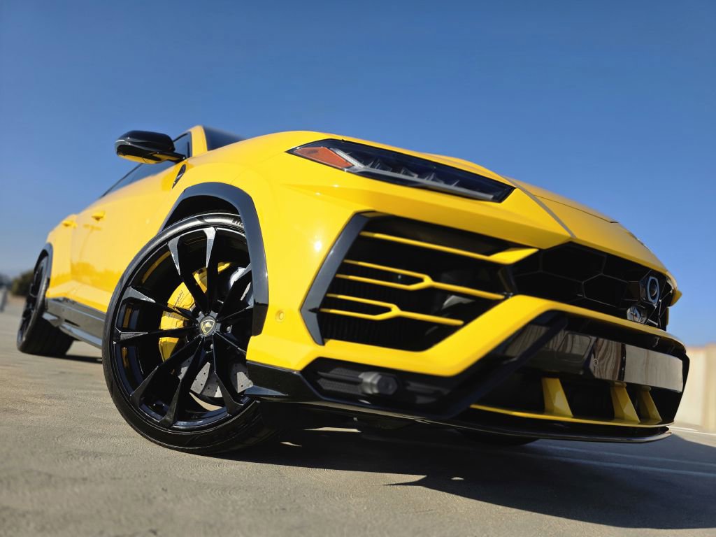 Used 2019 Lamborghini Urus image 12